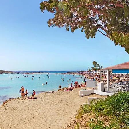 Villa Nissi Adamite *