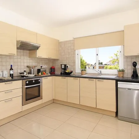 Villa Nissi Adamite *