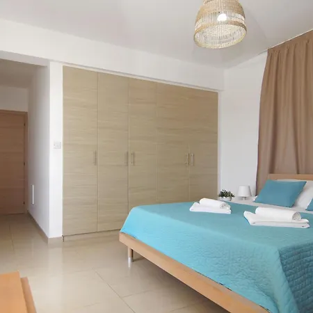 Nissi Adamite Villa *