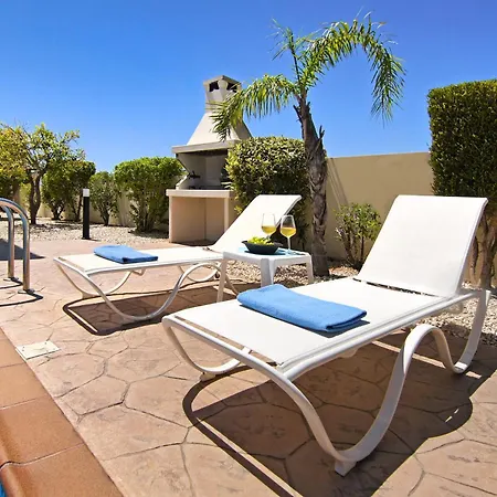 Nissi Adamite Βίλα *